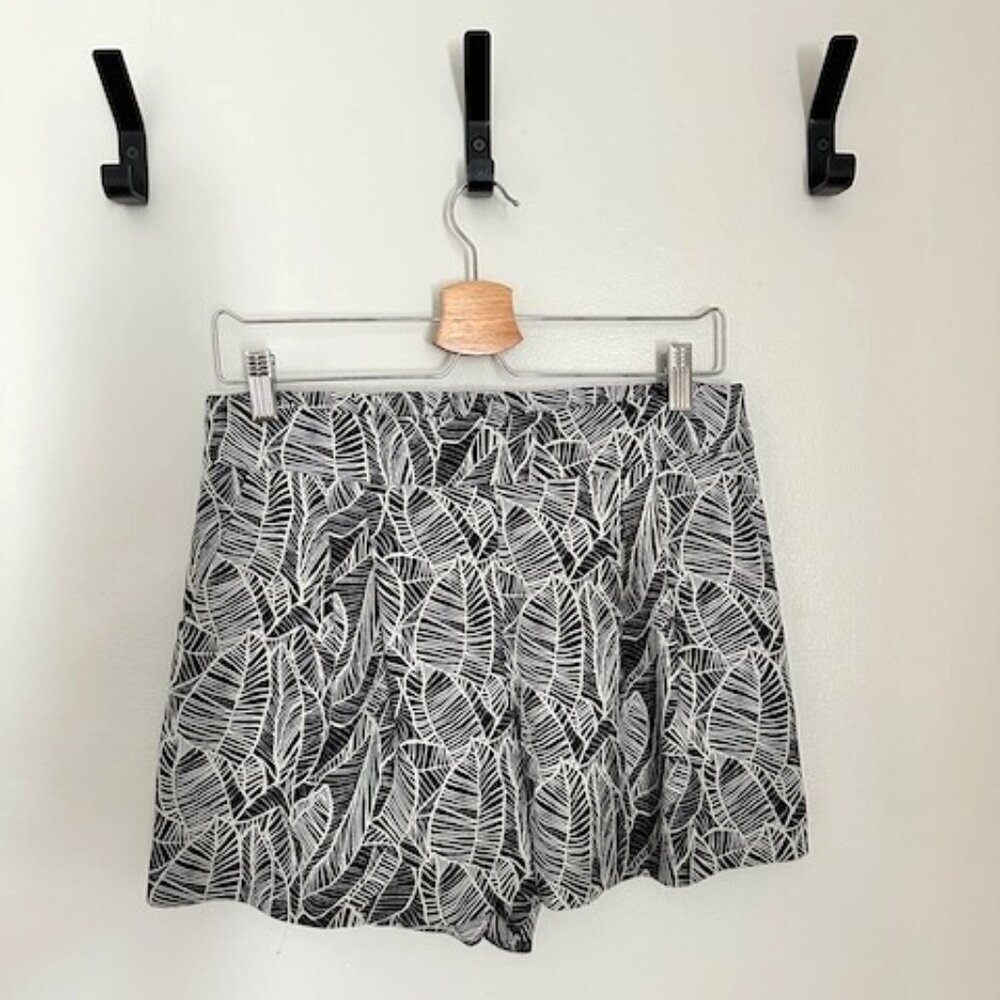 LOFT Leaf Print Shorts